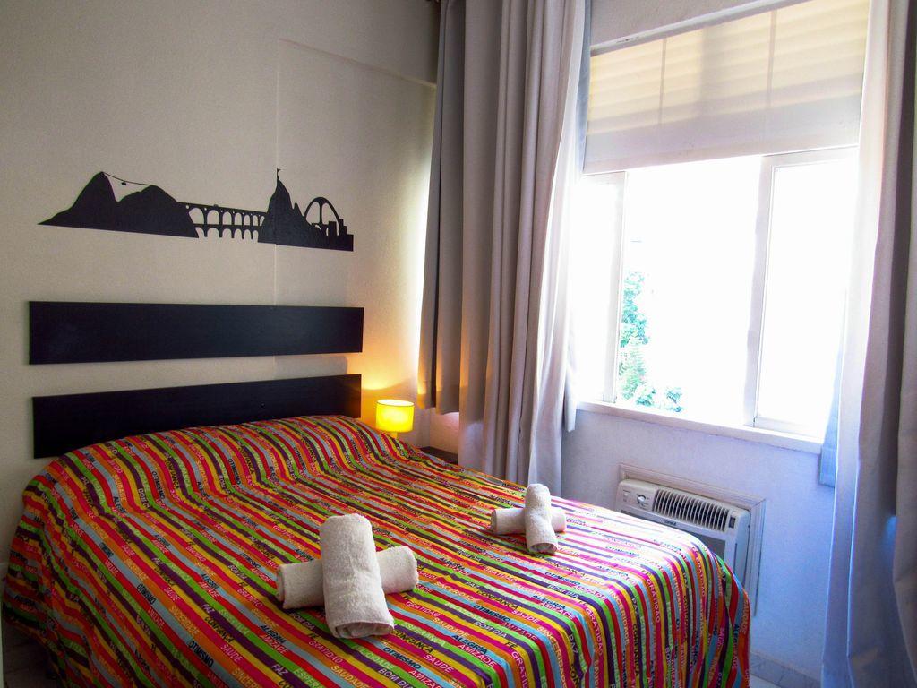 Apartamento Lindo E Economico! Quadra Praia Copacabana *